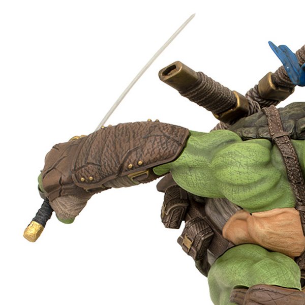 Szobor Teenage Mutant Ninja Turtle: Leonardo 23 cm