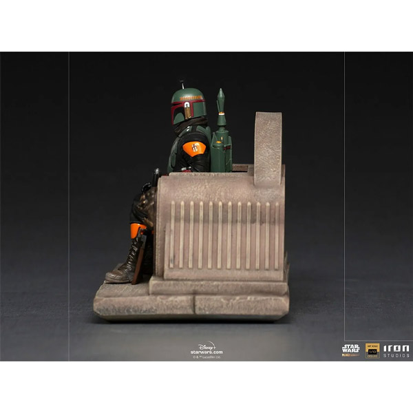 Szobor Boba Fett on Throne The Mandalorian (Star Wars)